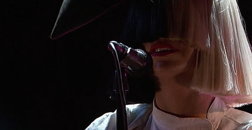 Sia - Alive (Live at The Voice 2015) 