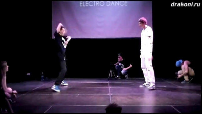 Electro Dance battle 2013- Dacore VS Hollywood (Moscow Electro Beat 3) - YouTube 