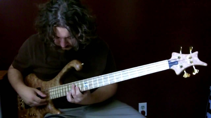 Aram Bedrosian - A Dark Light безумно красивая игра на бас гитаре