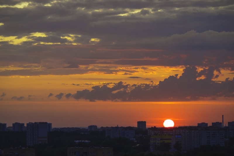 Игры - Солнце встает над городом Ленина