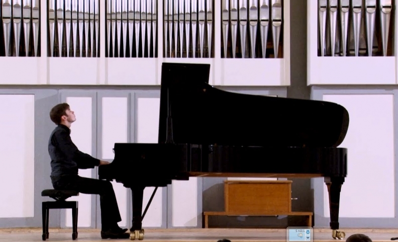Йозеф Гайдн - Соната E-dur, 1-я часть, исп. профессор игры на фортепиано Якуб Магомедович Стембольский