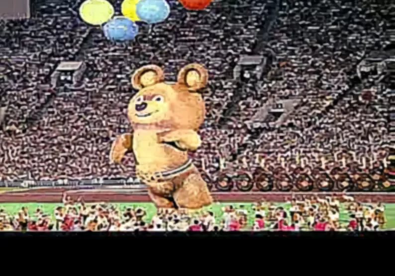 Олимпийский мишка, Гимн олимпиады 80