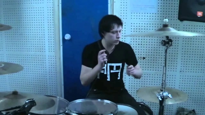 Тима - Игра на барабанах