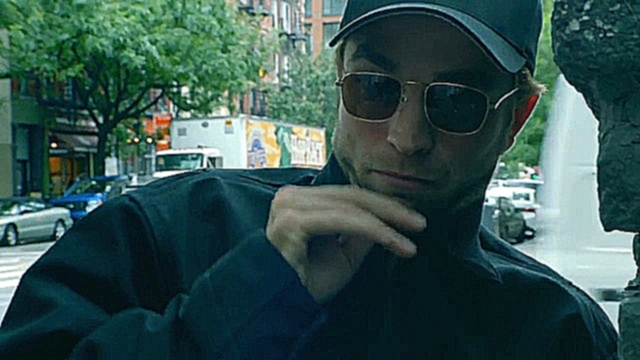 Robert Pattinson Desperately Needs a New York City Hot Dog - GQ 
