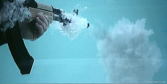 Стрельба под водой из АК-47 