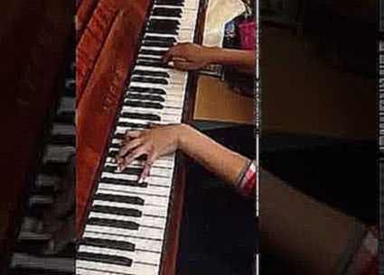 Грустная мелодия на пианино из голодных игр 
