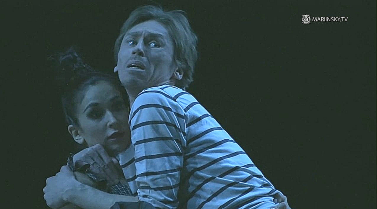 Дуэт из балета «Дождь» исполняют Алиса Петренко и Игорь Колб 