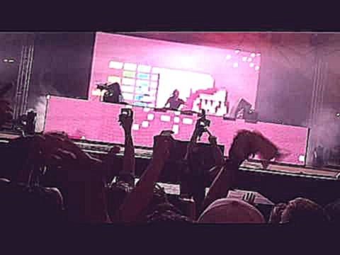 SKRILLEX 2013 South Africa Tour Durban -4- Nyan Cat 