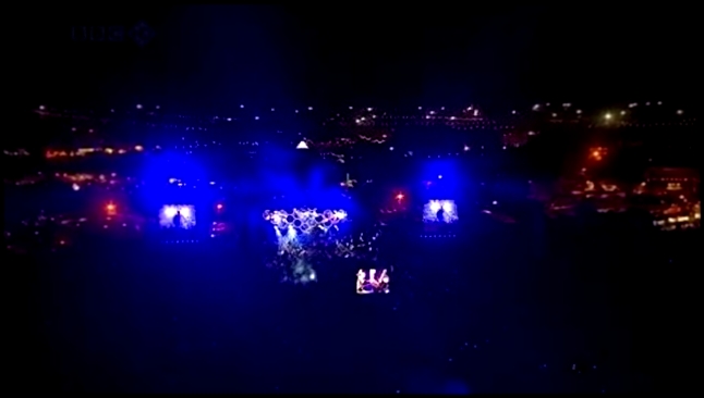 Muse-This Performance Contains Strobe Lighting-Guding Light-Glastonbur y Festival				 