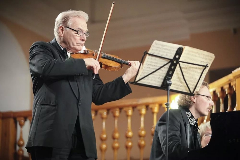 ) У жителей Северодвинска появится возможность услышать игру на скрипке Страдивари тысяча семисот седьмого года создания