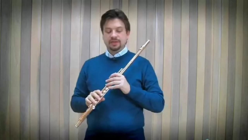 Плетнев играет на флейте