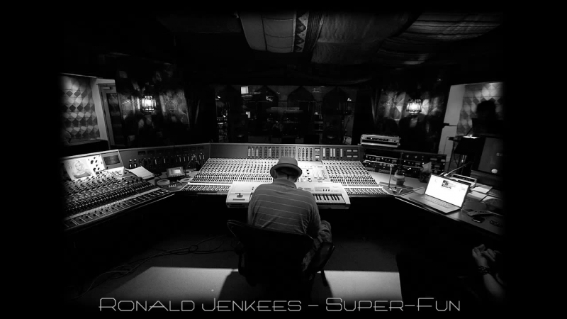 Ronald Jenkees - Игра на синтезаторе еще один шедевр гения