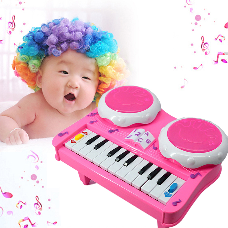 Музыка для малышей видео. Музыкальные дети. Музыкальные игрушки для девочек. Игрушки с мелодиями для малышей. Музыкальный малыш.